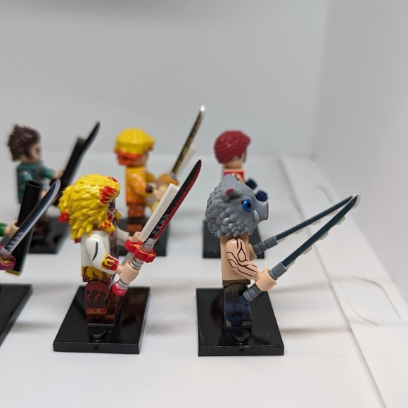 8 Minifigures- Demon Slayer Anime Building Block Toy Collectors Action Figures - Picture 5 of 9
